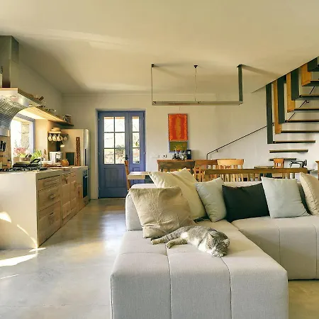 Magnificent With High-end Kitchen & Pool Villa Grožnjan