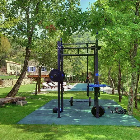 Villa Magnificent With High-end Kitchen & Pool Grožnjan