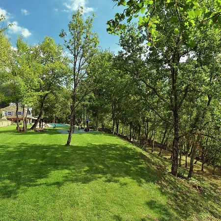Villa Magnificent With High-end Kitchen & Pool Grožnjan