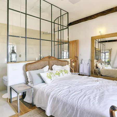 Villa Magnificent With High-end Kitchen & Pool Grožnjan